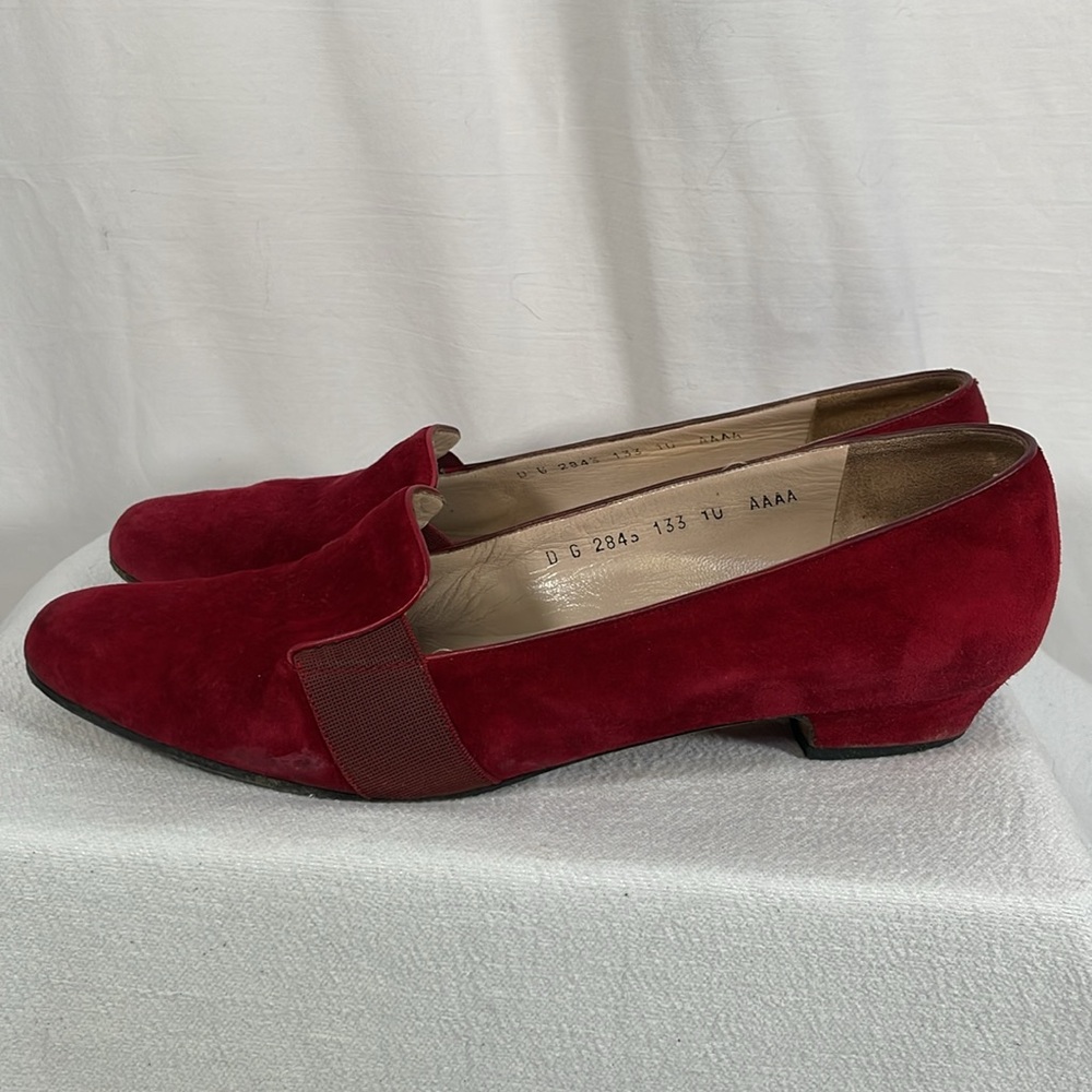 Salvatore Ferragamo Women’s Suede Flats - Picture 2 of 6